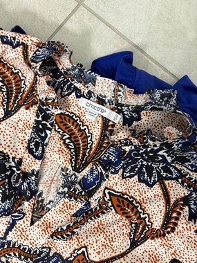 Chico's Navy, Rust & White Paisley V-Neck Blouse